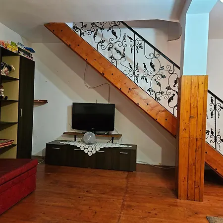 La Mare Casa Realis * Ovidiu